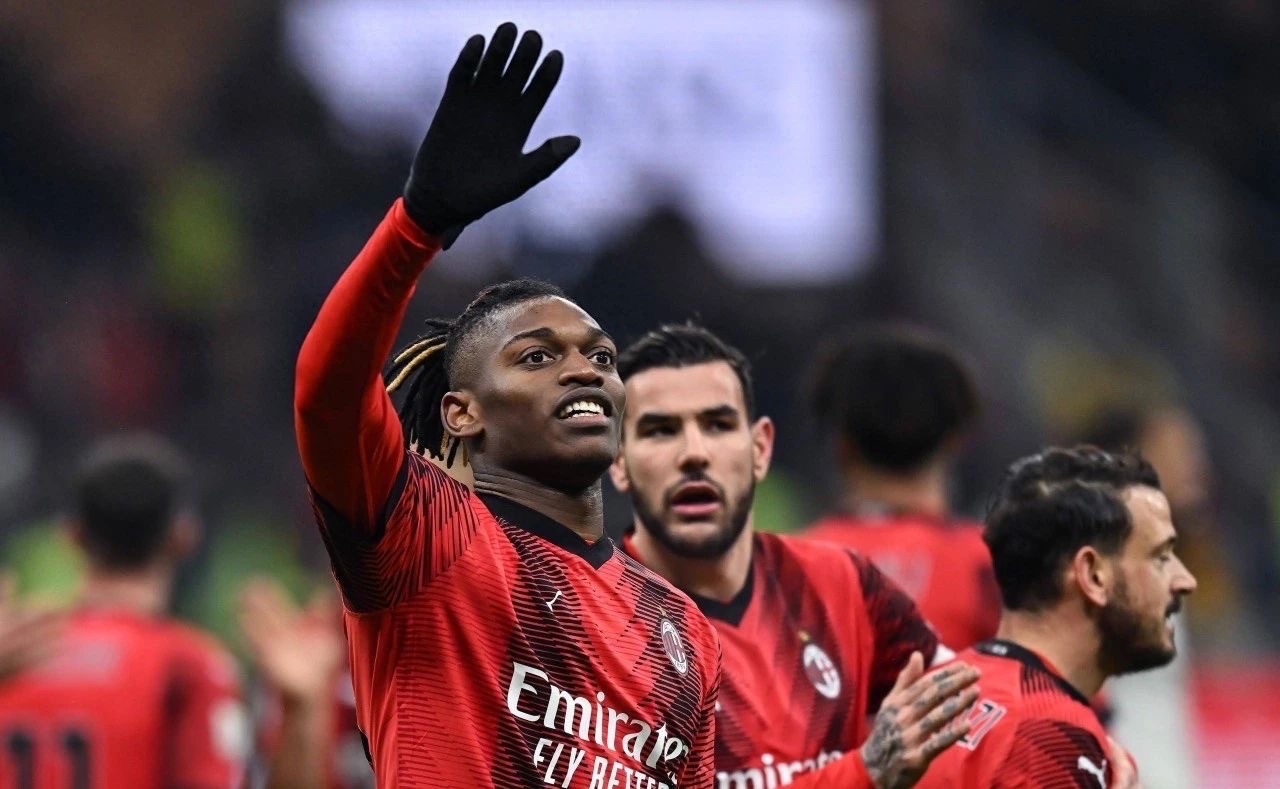 著名足球运动员在比赛中取得惊人成绩 著名足球运动员在比赛中取得惊人成绩