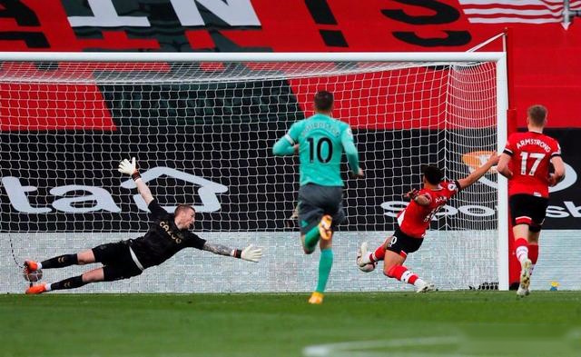 疯狂进攻让球队不败金身再现