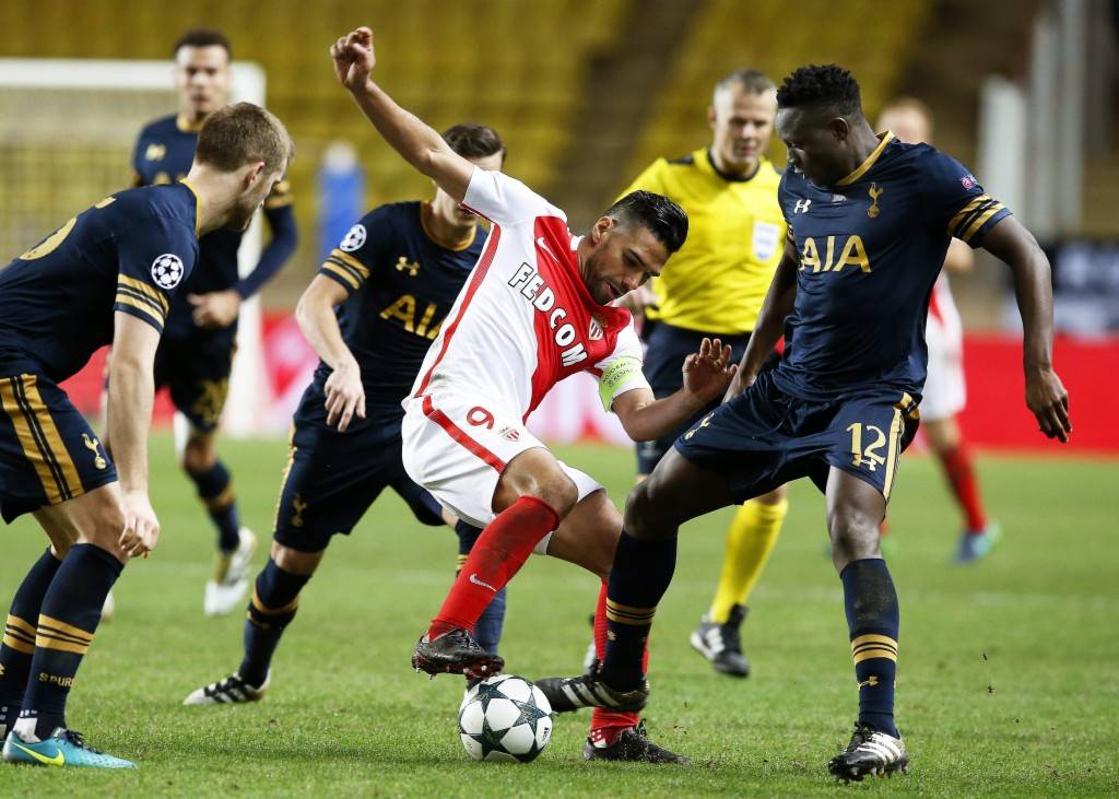 摩纳哥客场逼平里尔，各取一分的简单介绍