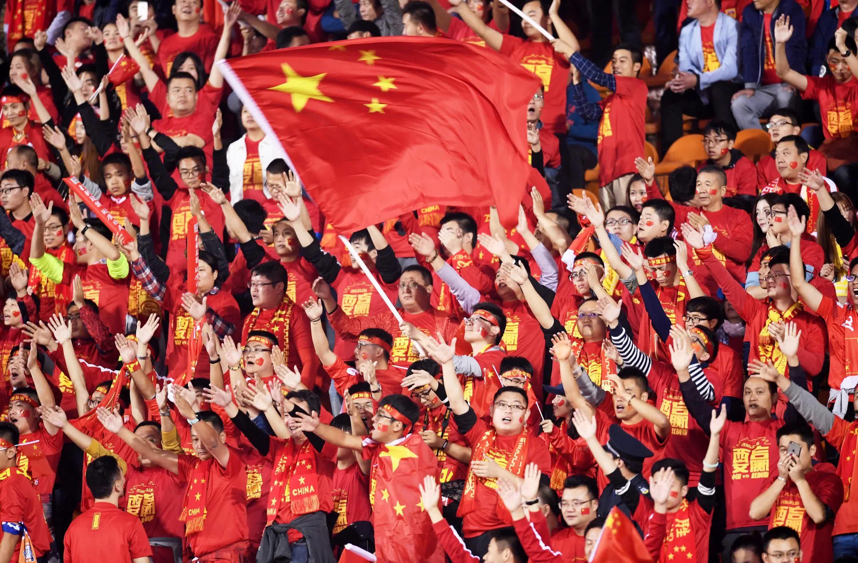 强强碰撞，国内外球队共同竞逐胜利的简单介绍