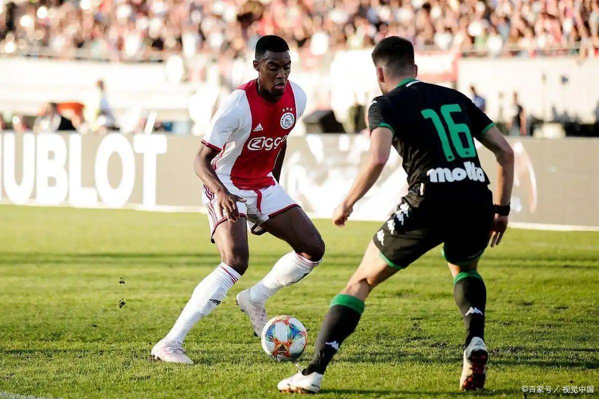 阿贾克斯击败尤文图斯，成为欧冠赛场黑马的简单介绍