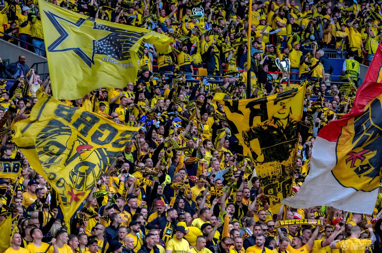 包含多特蒙德逆转成功，击败利物浦的词条