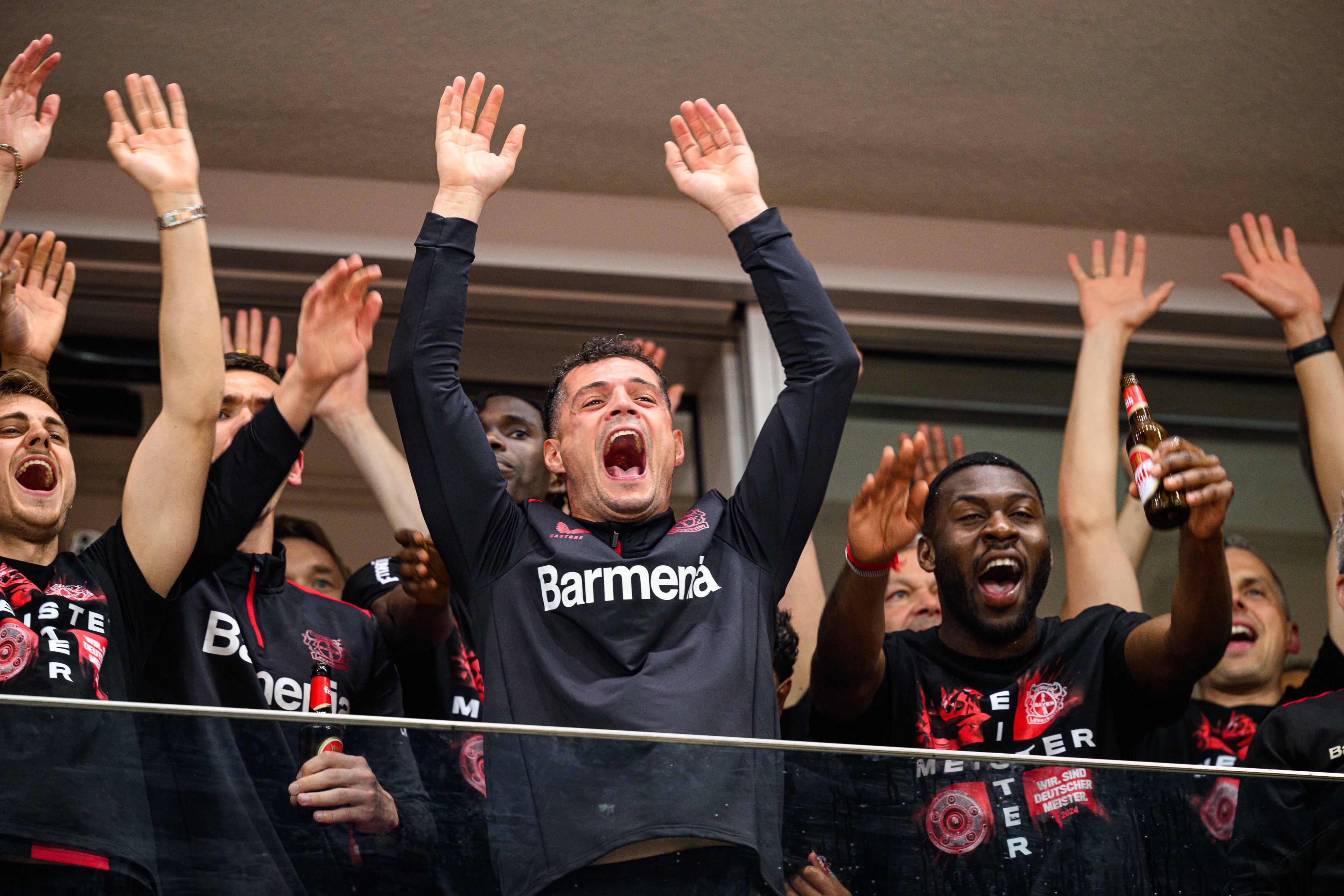 勒沃库森队在比赛中全力以赴,最终获胜 勒沃库森队在比赛中全力以赴,最终获胜