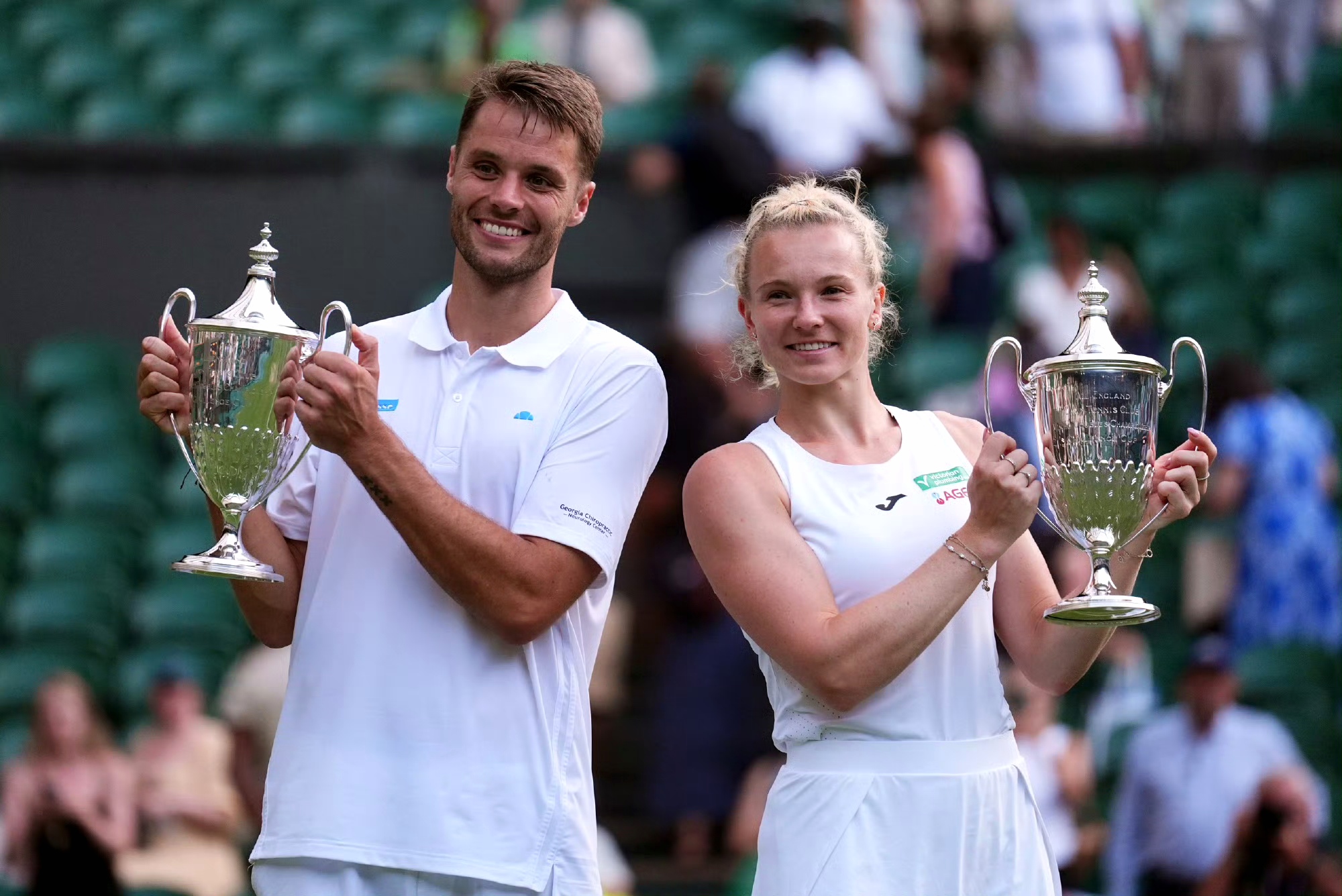 澳网力克温网,西西帕斯带队取胜 澳网力克温网,西西帕斯带队取胜