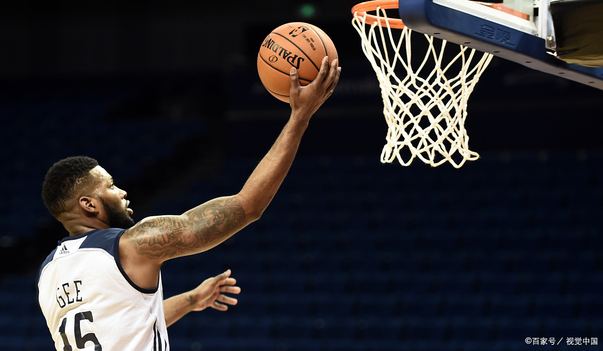 包含南安普顿击败强敌，狼队客场取得关键胜利的词条