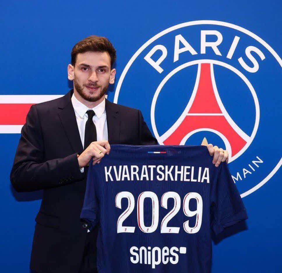 巴黎横扫那不勒斯，库尔图瓦扛起全队