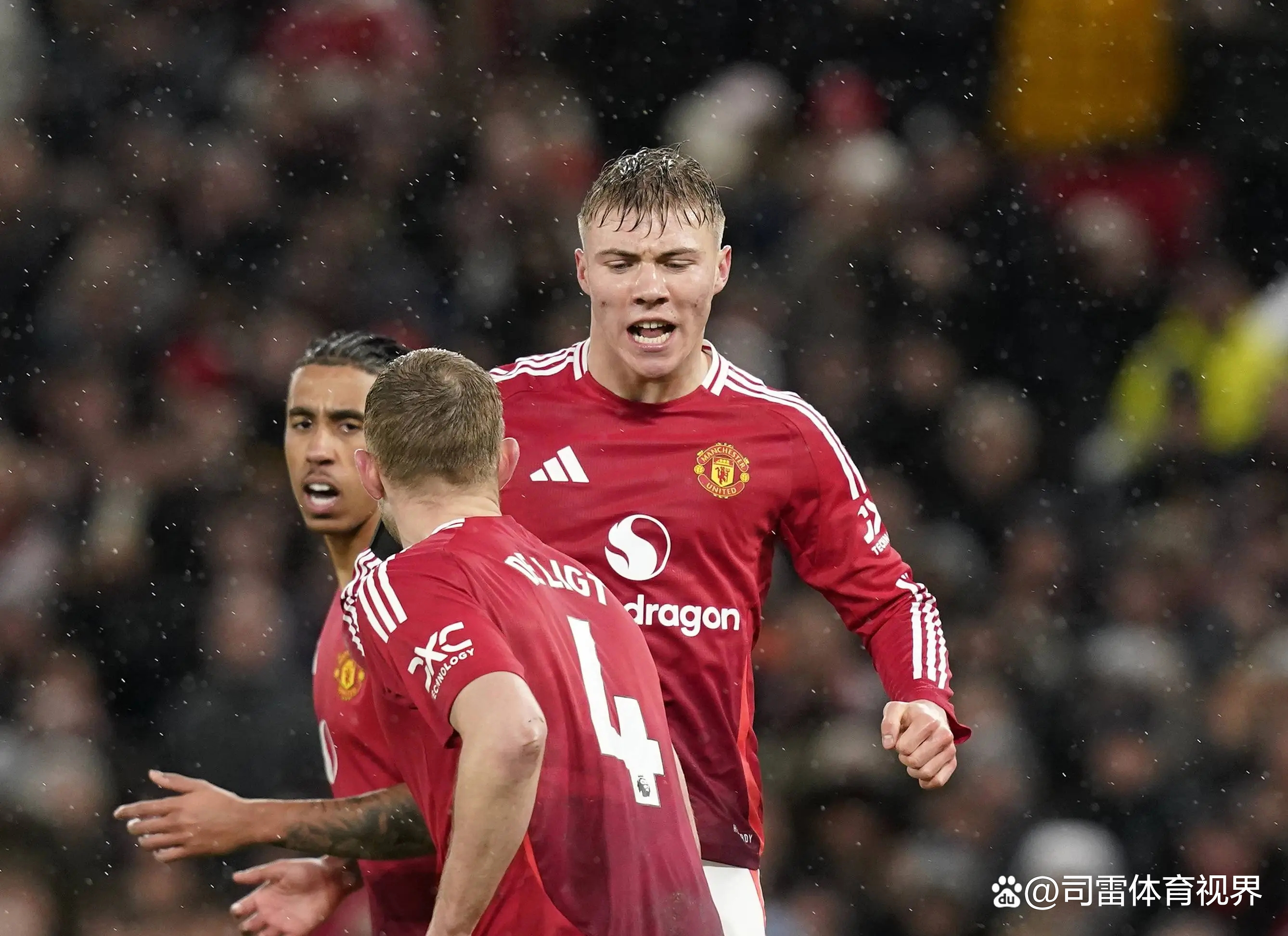 巴萨血洗曼联，科曼惊艳世界