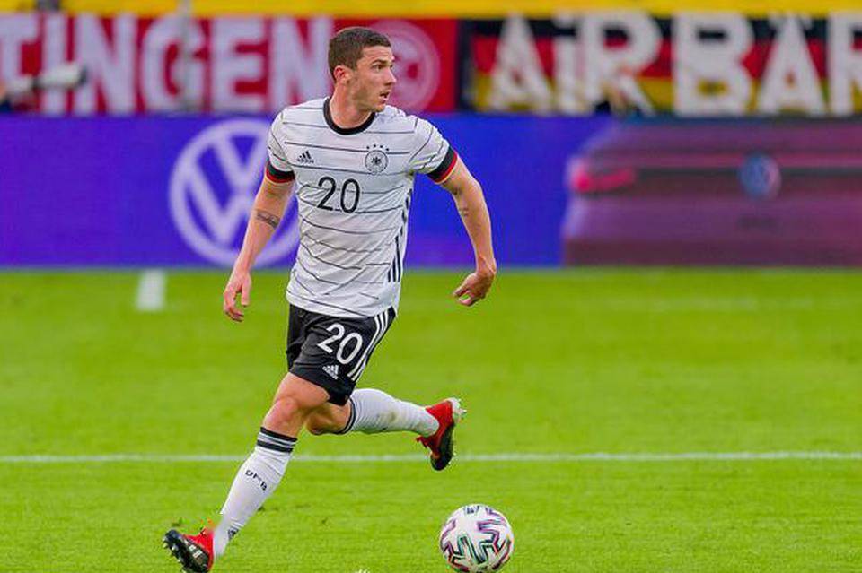 关于奥地利险胜希腊，加维带队取胜的信息