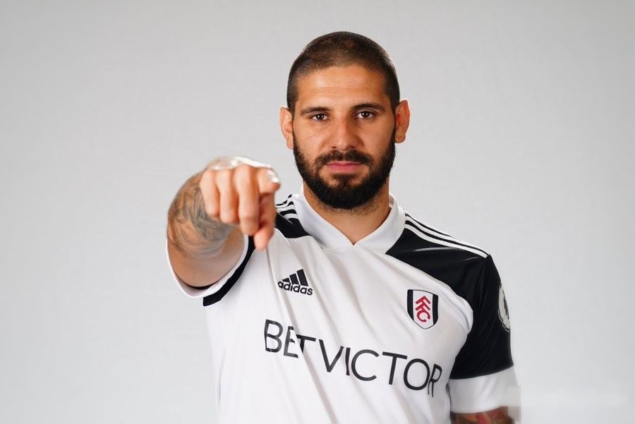 帕多瓦主场告负,保级形势艰难 帕多瓦主场告负,保级形势艰难