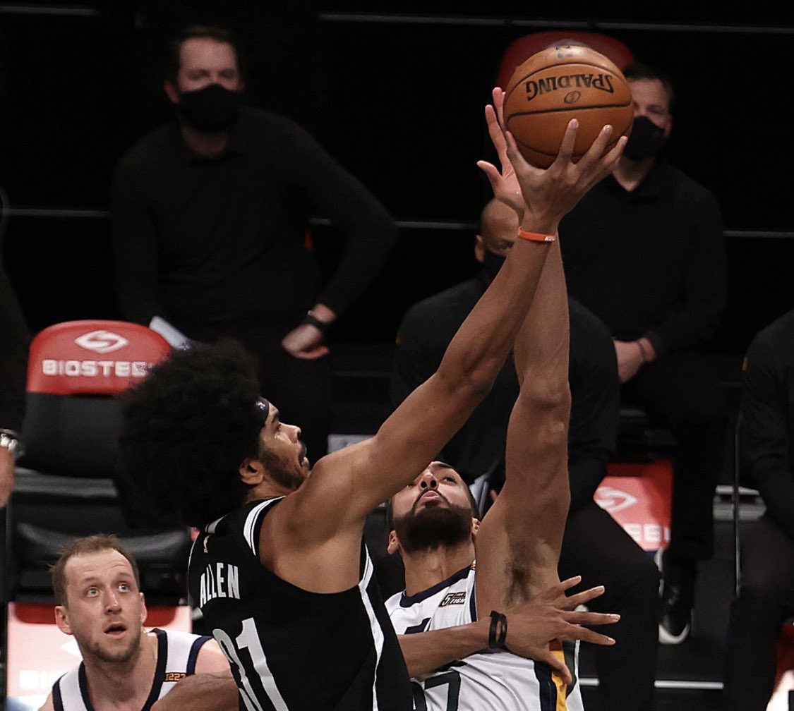 中国男篮横扫篮网B队,戈贝尔送出助攻 中国男篮横扫篮网B队,戈贝尔送出助攻