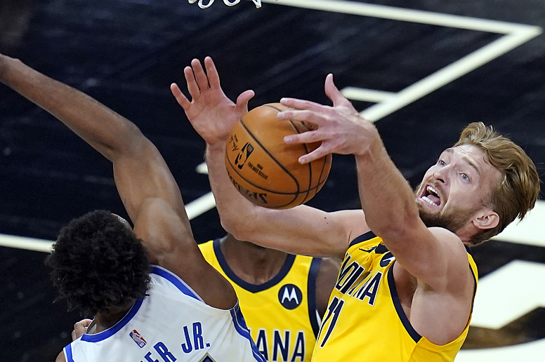 包含魔术逆转天津队，霍勒迪关键制胜的词条