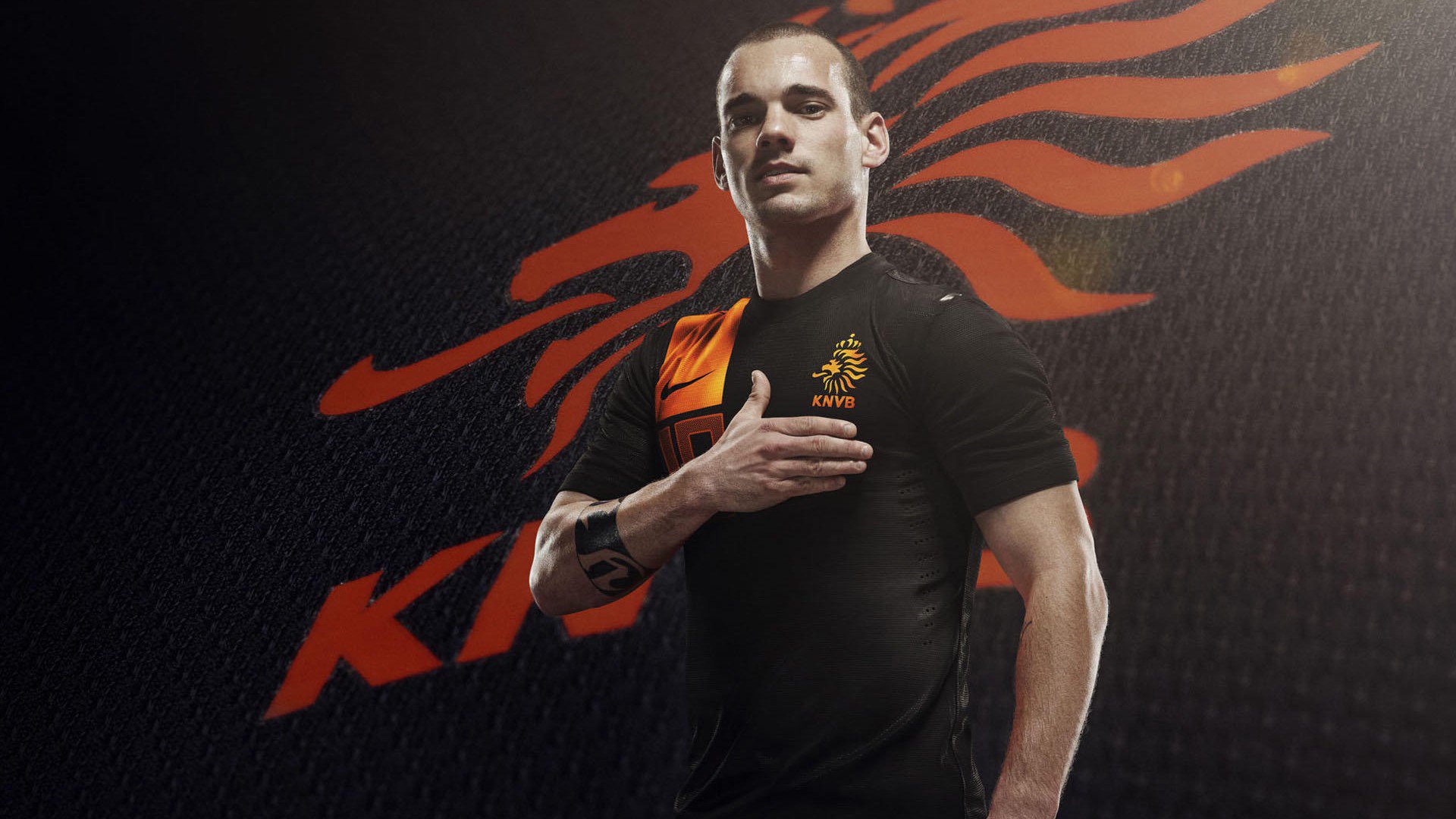 意甲焦点战之夜，伊布完成里程碑，传奇仍在续写