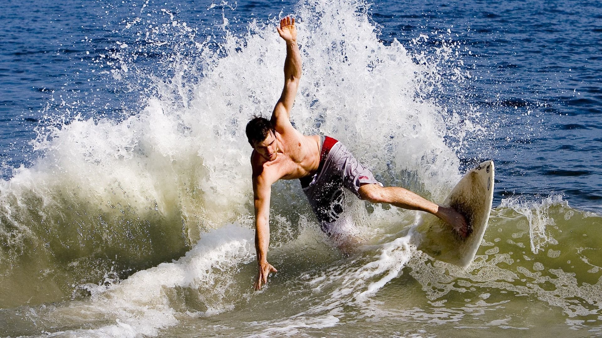 雷霆轻取篮网，班凯罗成为关键先生，新生代力量的崛起